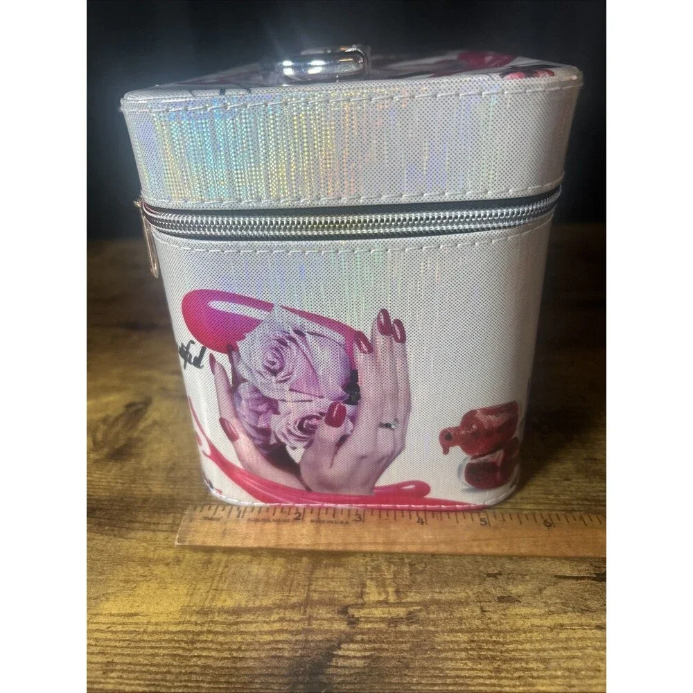 Makeup Travel Bag Set Of 3 Stacking Zippered Bags BEAUTIFUL Roses Nail Polish
